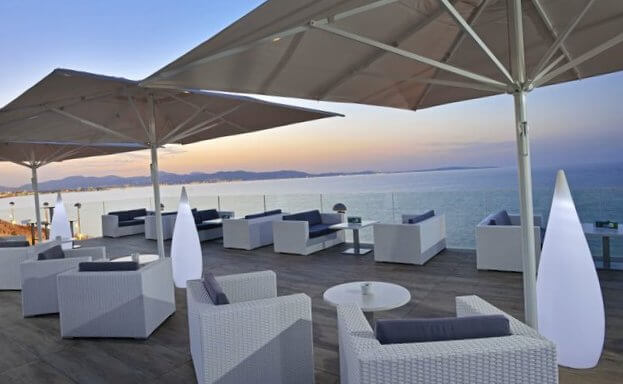 Hotel Hispania an der Playa de Palma - Rooftop "Sky Bar" oben auf der Dachterrasse im 5. Stock