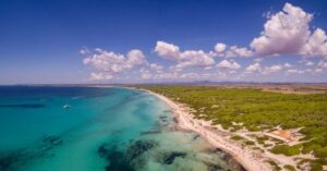 Der Strand Playa Es Trenc auf Mallorca