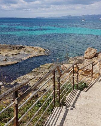 Mallorca hat wunderschöne Buchten und tolle Wanderwege